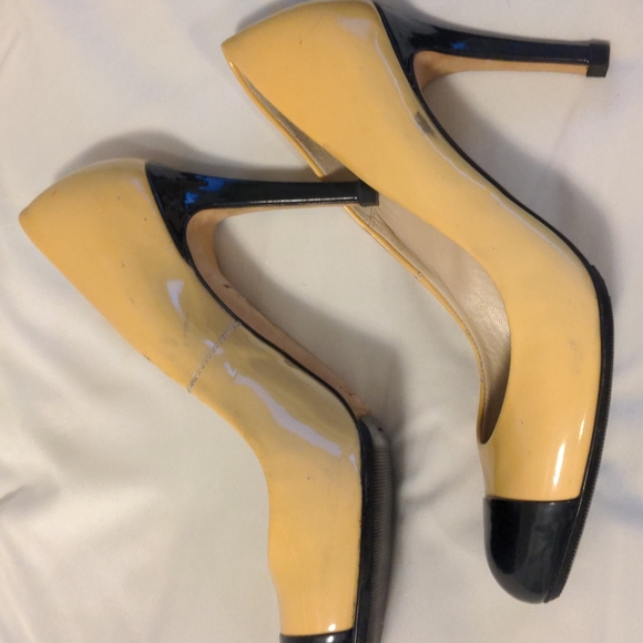 L.K.Bennett patent leather color block pumps, sz 8 - Picture 3 of 5